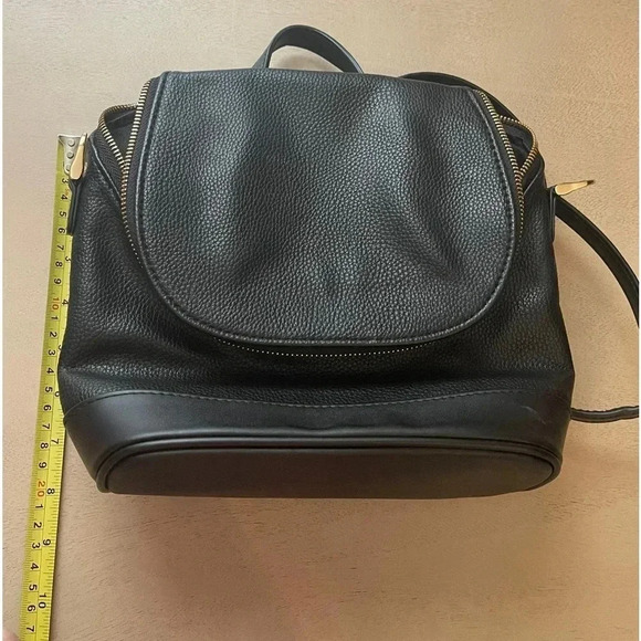 Backpack Convertible Crossbody A New Day Black Small Purse Adjustable Strap Zip - Picture 6 of 6